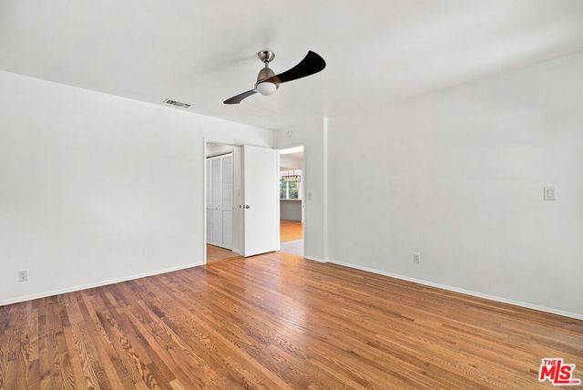 5631 Columbus Avenue, Los Angeles, CA 91411
