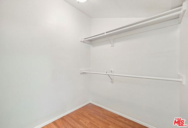 5631 Columbus Avenue, Los Angeles, CA 91411