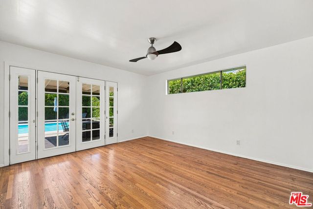 5631 Columbus Avenue, Los Angeles, CA 91411