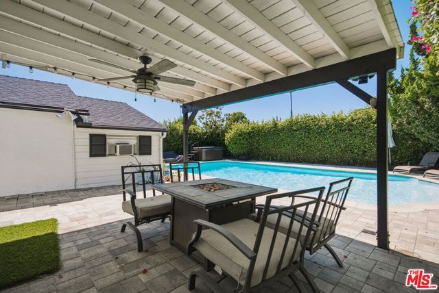 5631 Columbus Avenue, Los Angeles, CA 91411