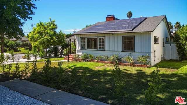 5631 Columbus Avenue, Los Angeles, CA 91411