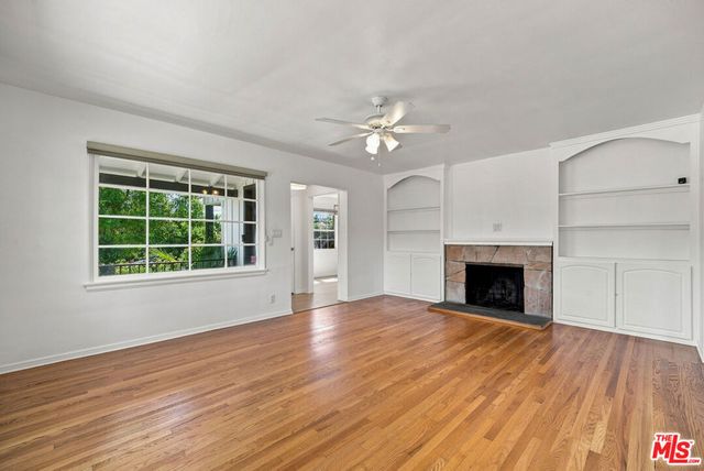 5631 Columbus Avenue, Los Angeles, CA 91411