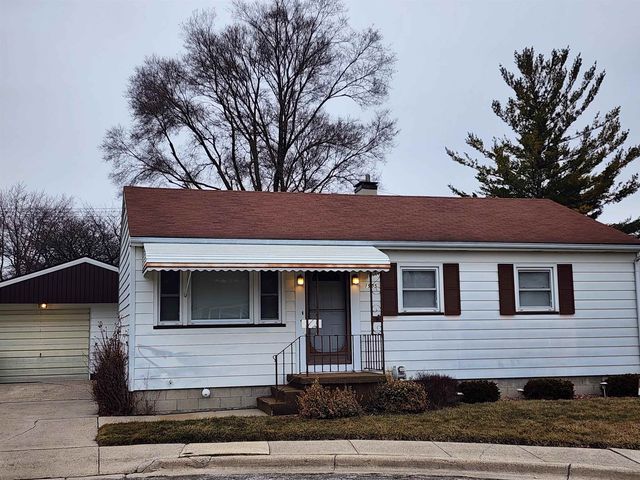 1905 Galke Court, Bay City, MI 48708