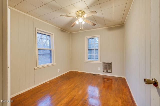 133 Pinehurst Drive, Kingsport, TN 37660