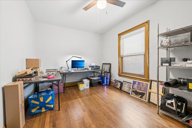 5325 N Linder Avenue, Chicago, IL 60630
