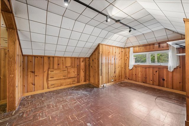 5325 N Linder Avenue, Chicago, IL 60630