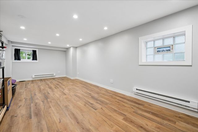 5325 N Linder Avenue, Chicago, IL 60630