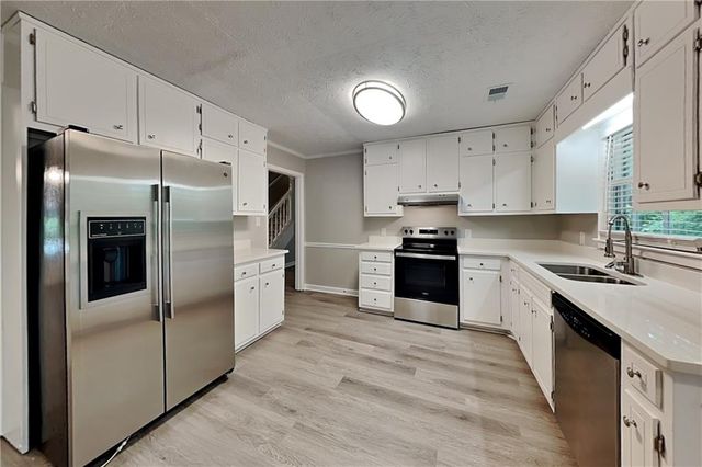 1765 Blackwillow Drive, Marietta, GA 30066