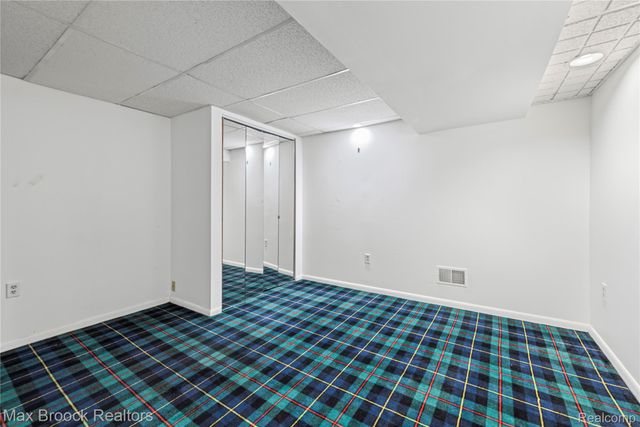 2665 Middlebelt Road, West Bloomfield Charter Township, MI 48324