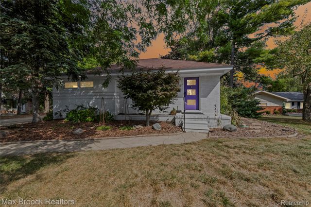 2665 Middlebelt Road, West Bloomfield Charter Township, MI 48324