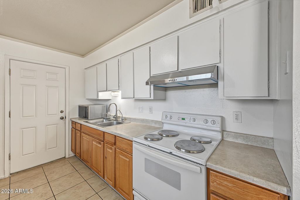 152 W SOUTHERN Avenue, Mesa, AZ 85210 — photo 3