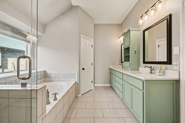 8625 Shadow Trace Drive, Fort Worth, TX 76244