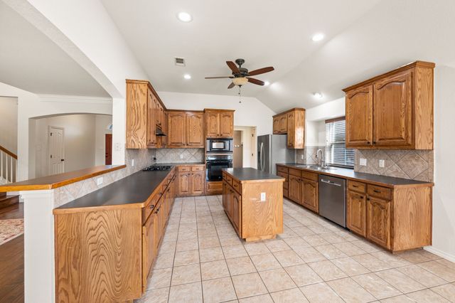 8625 Shadow Trace Drive, Fort Worth, TX 76244