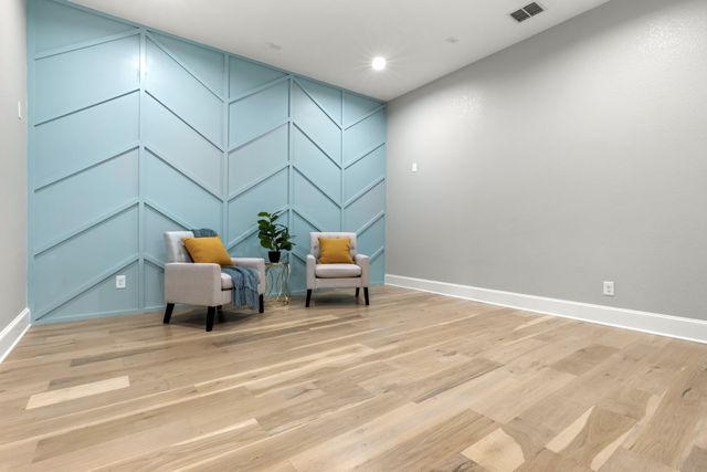 913 Royal Minister Boulevard, Lewisville, TX 75056