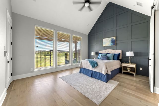 913 Royal Minister Boulevard, Lewisville, TX 75056