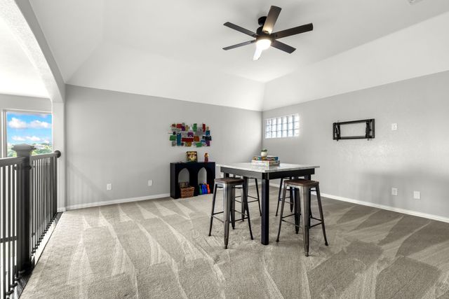 913 Royal Minister Boulevard, Lewisville, TX 75056
