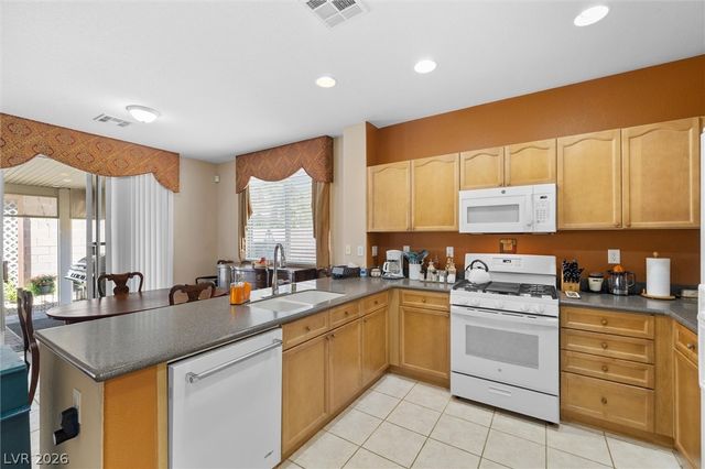 9332 Longhorn Falls Court, Las Vegas, NV 89149