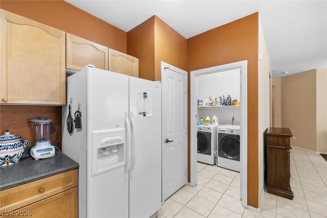 9332 Longhorn Falls Court, Las Vegas, NV 89149