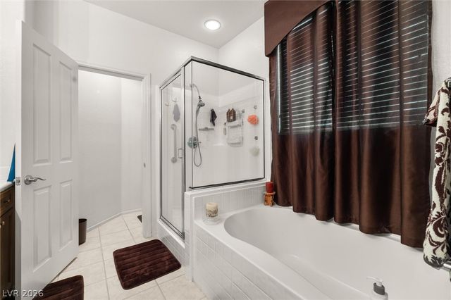 9332 Longhorn Falls Court, Las Vegas, NV 89149