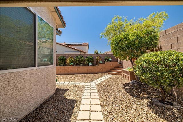 9332 Longhorn Falls Court, Las Vegas, NV 89149