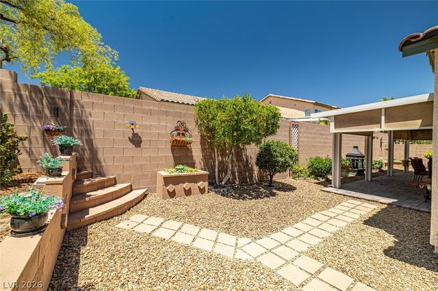 9332 Longhorn Falls Court, Las Vegas, NV 89149