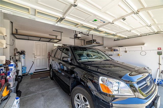 9332 Longhorn Falls Court, Las Vegas, NV 89149