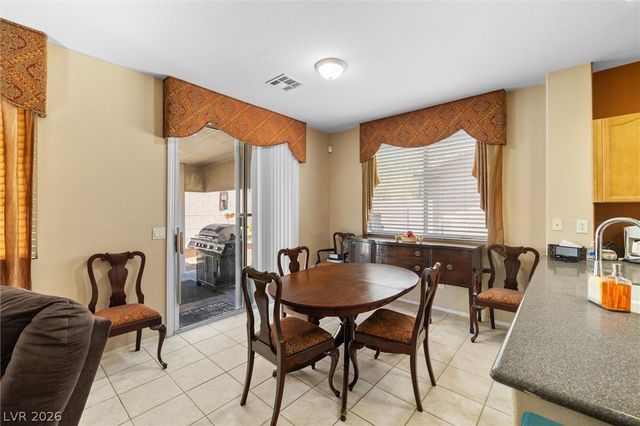 9332 Longhorn Falls Court, Las Vegas, NV 89149