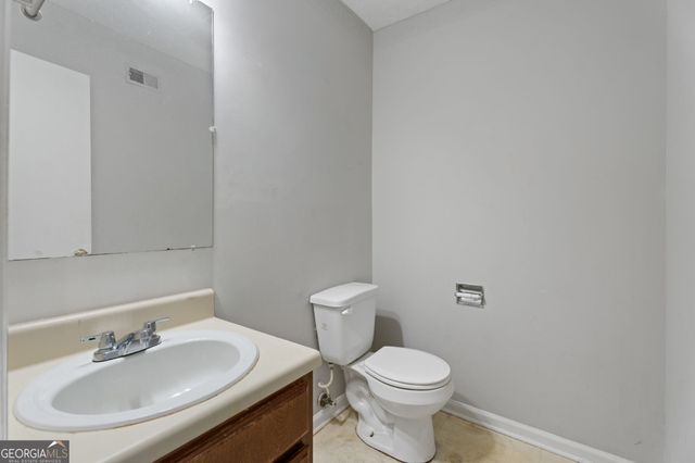 878 HERITAGE OAKS Drive, Stone Mountain, GA 30088