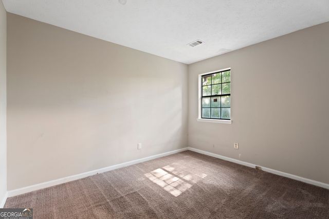 878 HERITAGE OAKS Drive, Stone Mountain, GA 30088