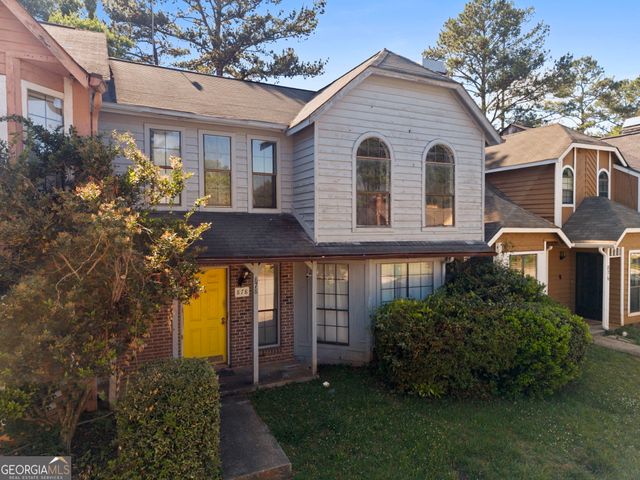 878 HERITAGE OAKS Drive, Stone Mountain, GA 30088