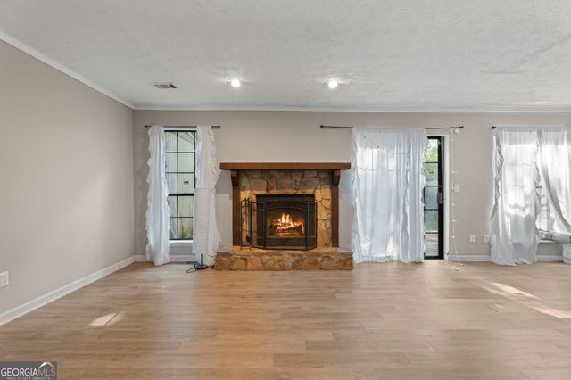 878 HERITAGE OAKS Drive, Stone Mountain, GA 30088