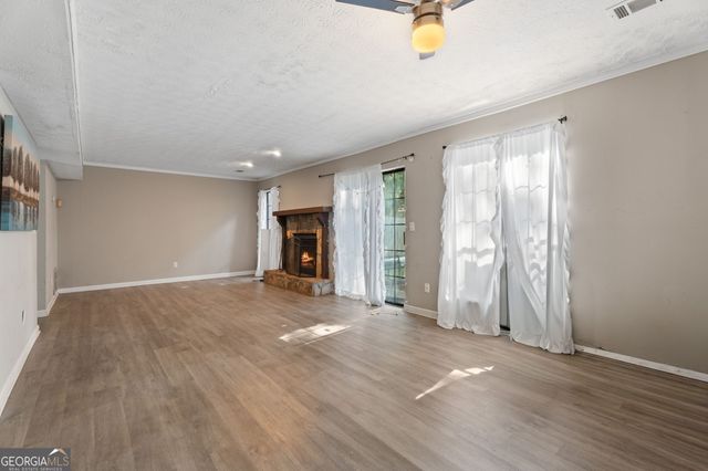 878 HERITAGE OAKS Drive, Stone Mountain, GA 30088