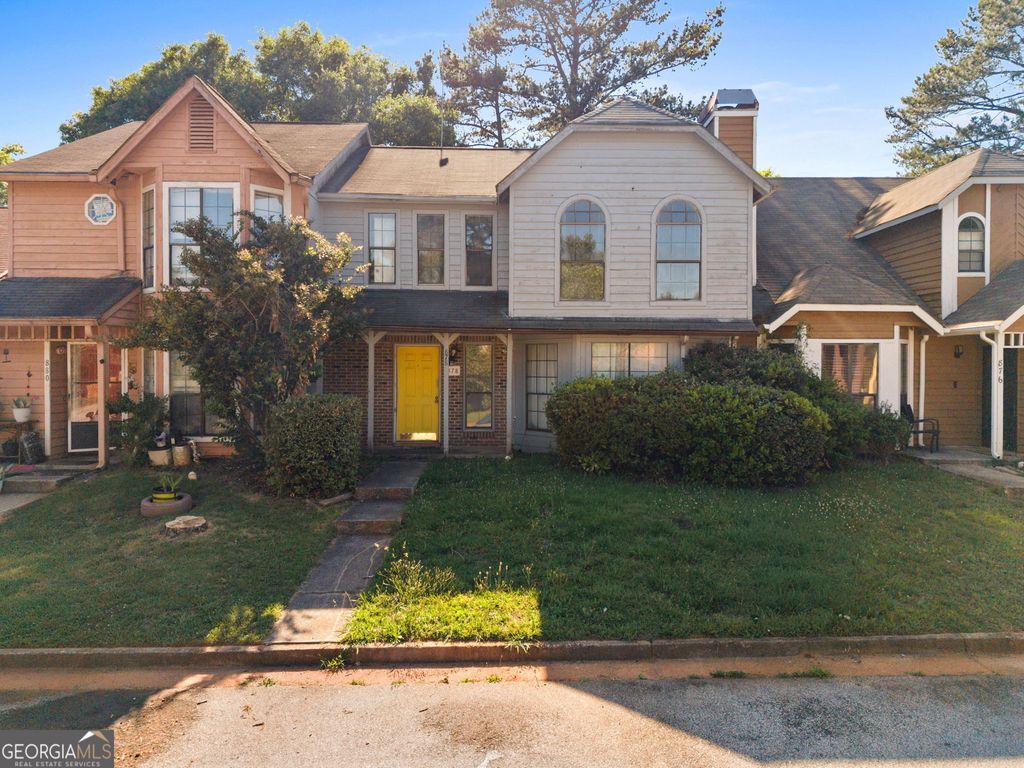 878 HERITAGE OAKS Drive, Stone Mountain, GA 30088