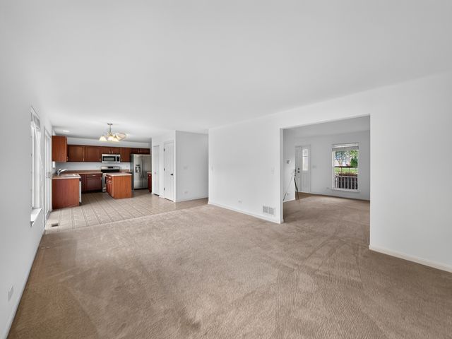 1911 Cameron Drive, Hampshire, IL 60140