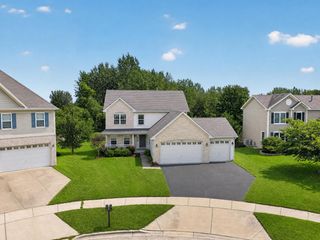 1911 Cameron Drive, Hampshire, IL 60140
