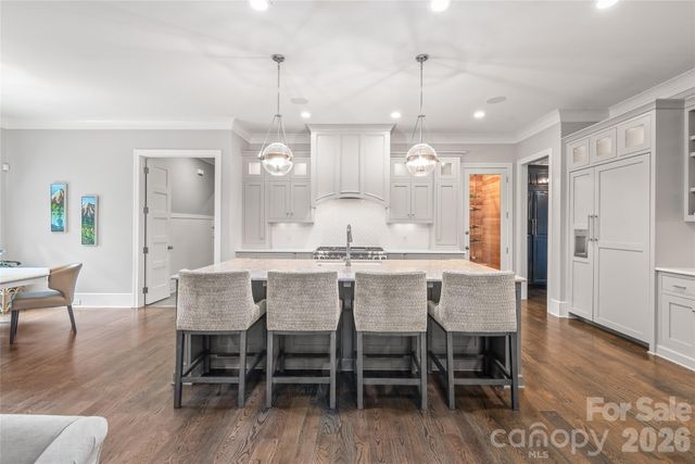 2800 Wintergreen Drive, Charlotte, NC 28211