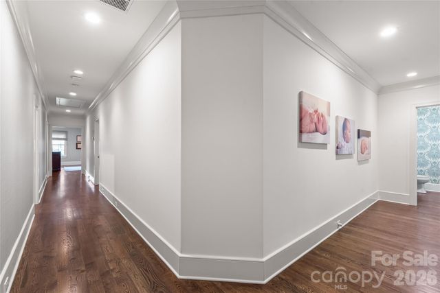 2800 Wintergreen Drive, Charlotte, NC 28211