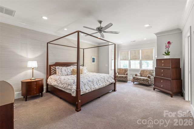 2800 Wintergreen Drive, Charlotte, NC 28211