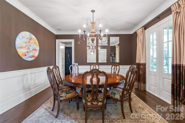 2800 Wintergreen Drive, Charlotte, NC 28211