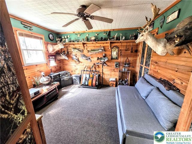 140 PENN Drive, Towamensing Twp, PA 18235