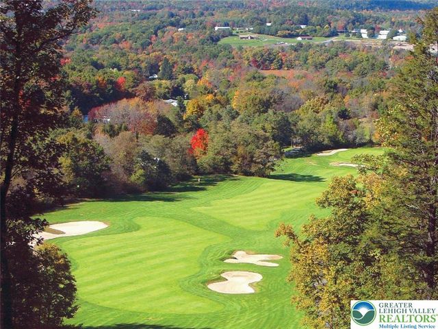 140 PENN Drive, Towamensing Twp, PA 18235