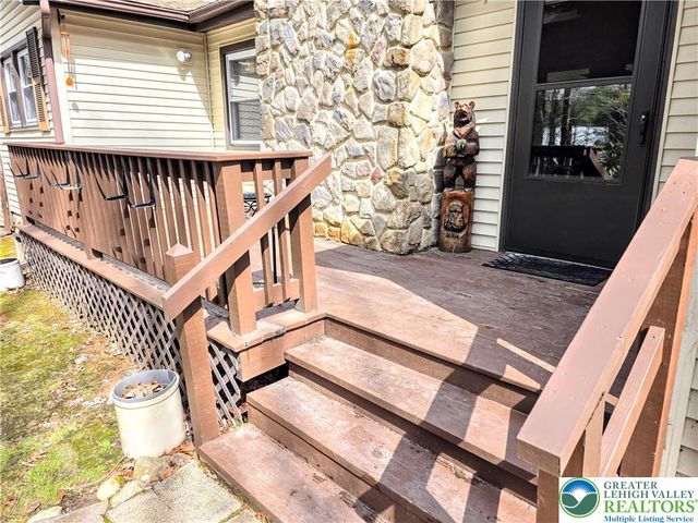 140 PENN Drive, Towamensing Twp, PA 18235