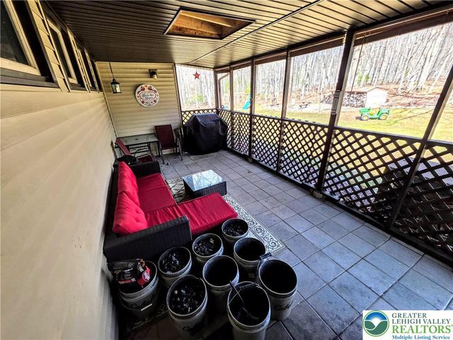 140 PENN Drive, Towamensing Twp, PA 18235