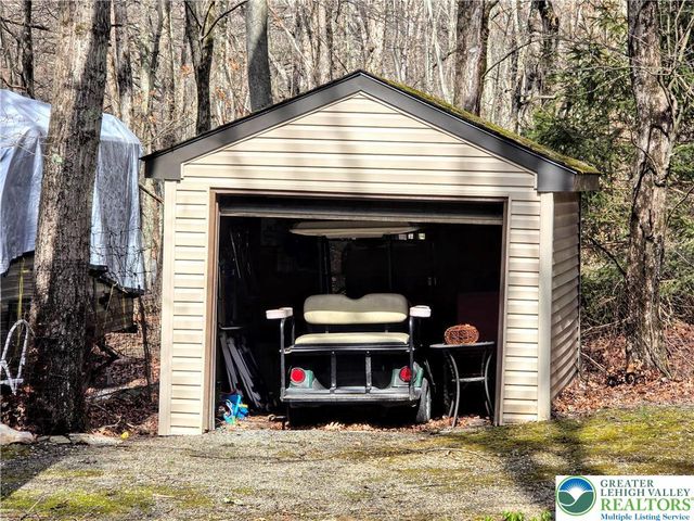 140 PENN Drive, Towamensing Twp, PA 18235