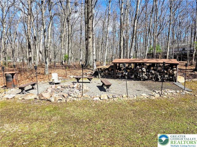 140 PENN Drive, Towamensing Twp, PA 18235