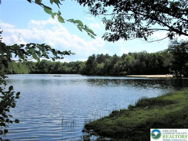 140 PENN Drive, Towamensing Twp, PA 18235