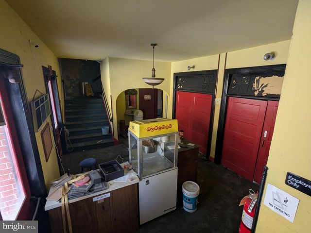 37 MANCHESTER ST, Glen Rock, PA 17327