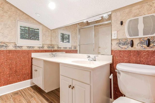 103 Highpoint Dr, Gulf Breeze, FL 32561