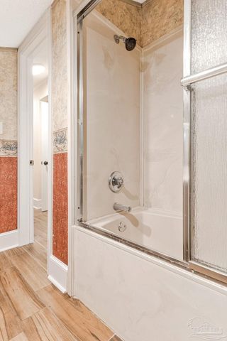 103 Highpoint Dr, Gulf Breeze, FL 32561