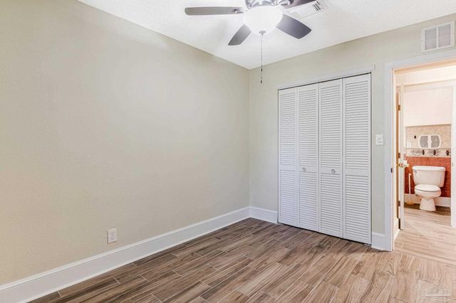 103 Highpoint Dr, Gulf Breeze, FL 32561